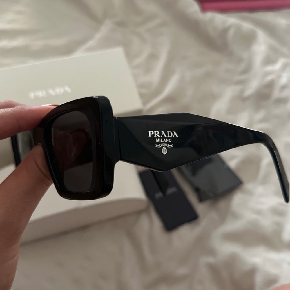 Prada women’s sunglasses Pr 08Y - Picture 4 of 5